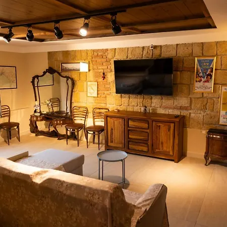 Colonna And Terrace 3* نابولي